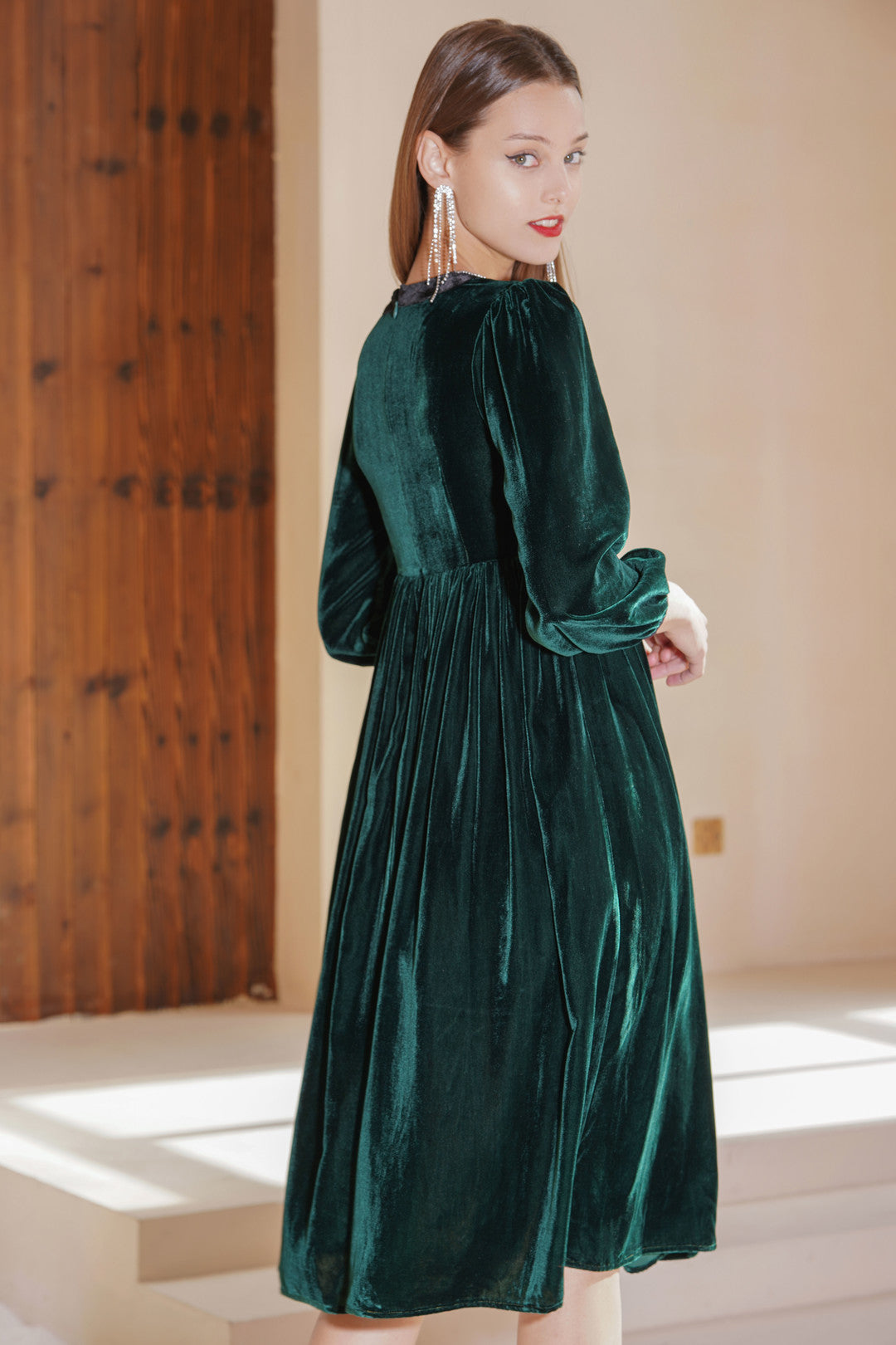 UUNIQ GATSBY Emerald Velvet Midi Dress